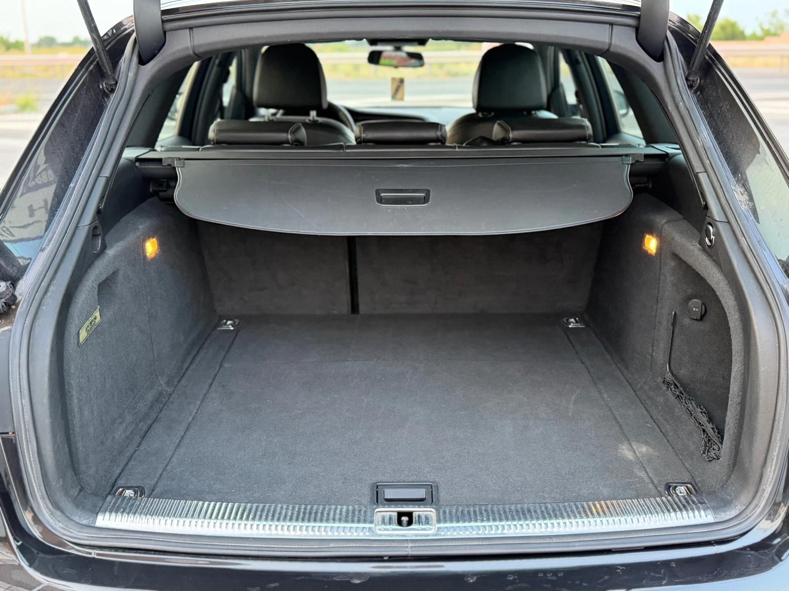 Audi A4 3.0D 239кс S-line* quattro* Панорама* Автомат, снимка 17 - Автомобили и джипове - 55343954