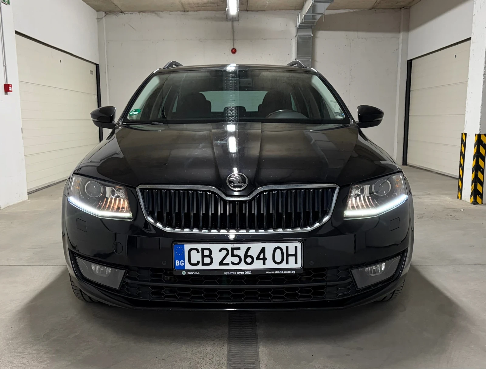Skoda Octavia 2.0 TDI Sport, снимка 2 - Автомобили и джипове - 56130398