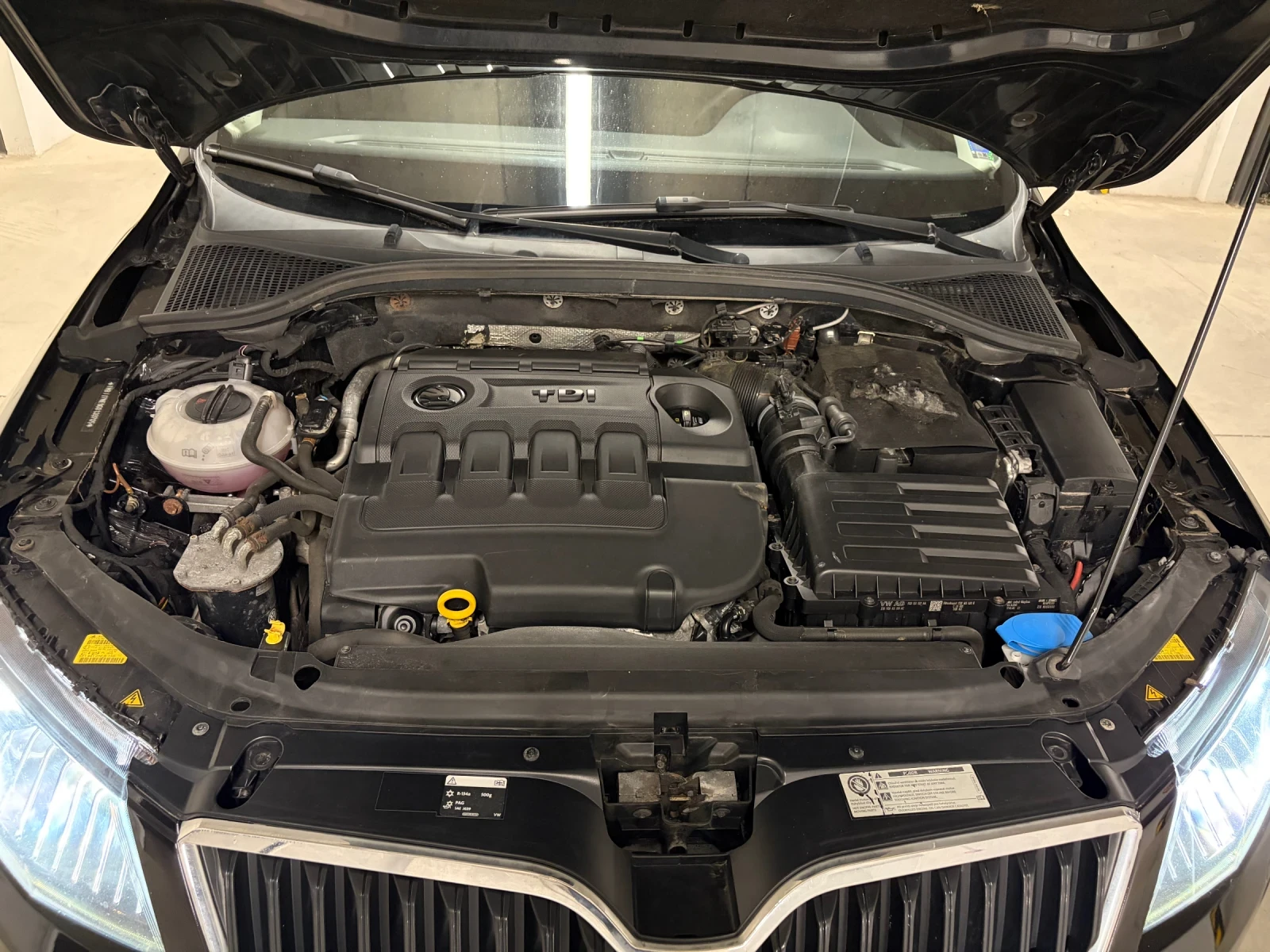 Skoda Octavia 2.0 TDI Sport, снимка 16 - Автомобили и джипове - 56130398
