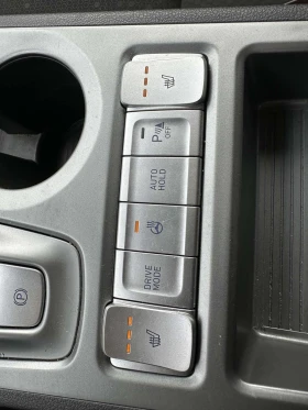 Hyundai Kona 64KWh/SOH100%/BLUELINK/PREMIUM/СЕРВИЗНА КНИЖКА - 31849 лв. / 16284.14 € - 51781032 11