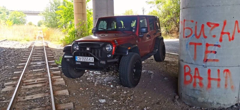 Jeep Wrangler Sahara Unlimited, снимка 1 - Автомобили и джипове - 49150430