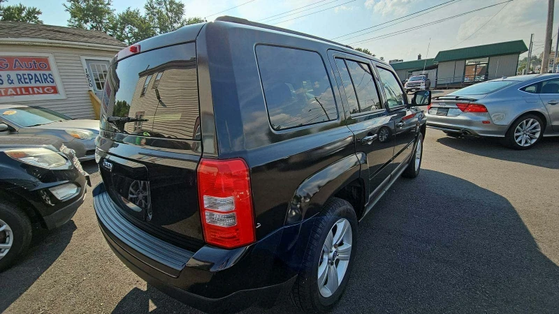 Jeep Patriot, снимка 9 - Автомобили и джипове - 47759261