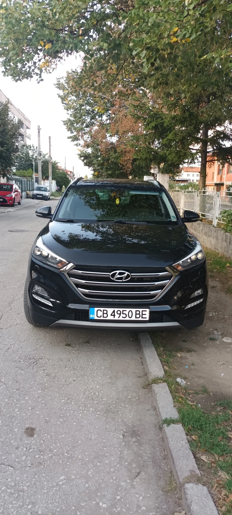 Hyundai Tucson 2.0, снимка 1 - Автомобили и джипове - 47963926