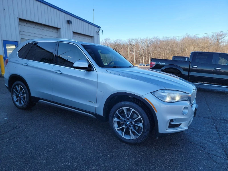 BMW X5 xDrive35i Подгрев* Head-Up* CarPlay* 4-зонов* Пано, снимка 3 - Автомобили и джипове - 48817825