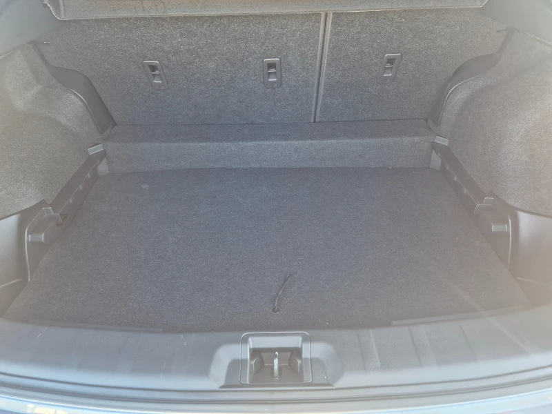 Nissan Qashqai 2.0 Benzin  Автоматик, снимка 12 - Автомобили и джипове - 52412824