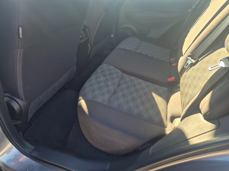 Nissan Qashqai 2.0 Benzin  Автоматик, снимка 10 - Автомобили и джипове - 52412824