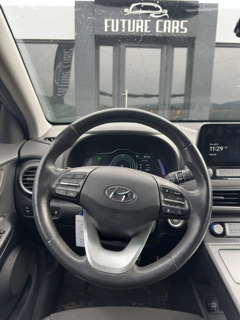 Hyundai Kona 64KWh/SOH100%/BLUELINK/PREMIUM/СЕРВИЗНА КНИЖКА, снимка 9 - Автомобили и джипове - 52440209