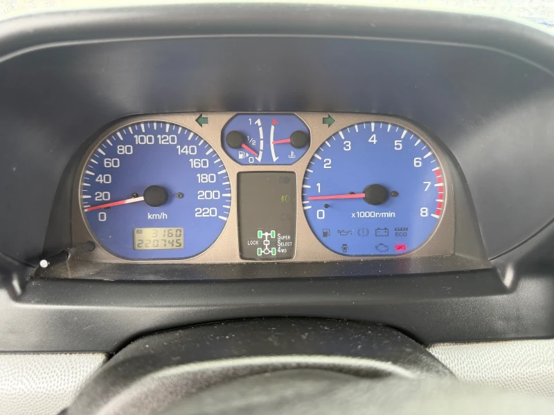 Mitsubishi Pajero pinin, снимка 7 - Автомобили и джипове - 53571664