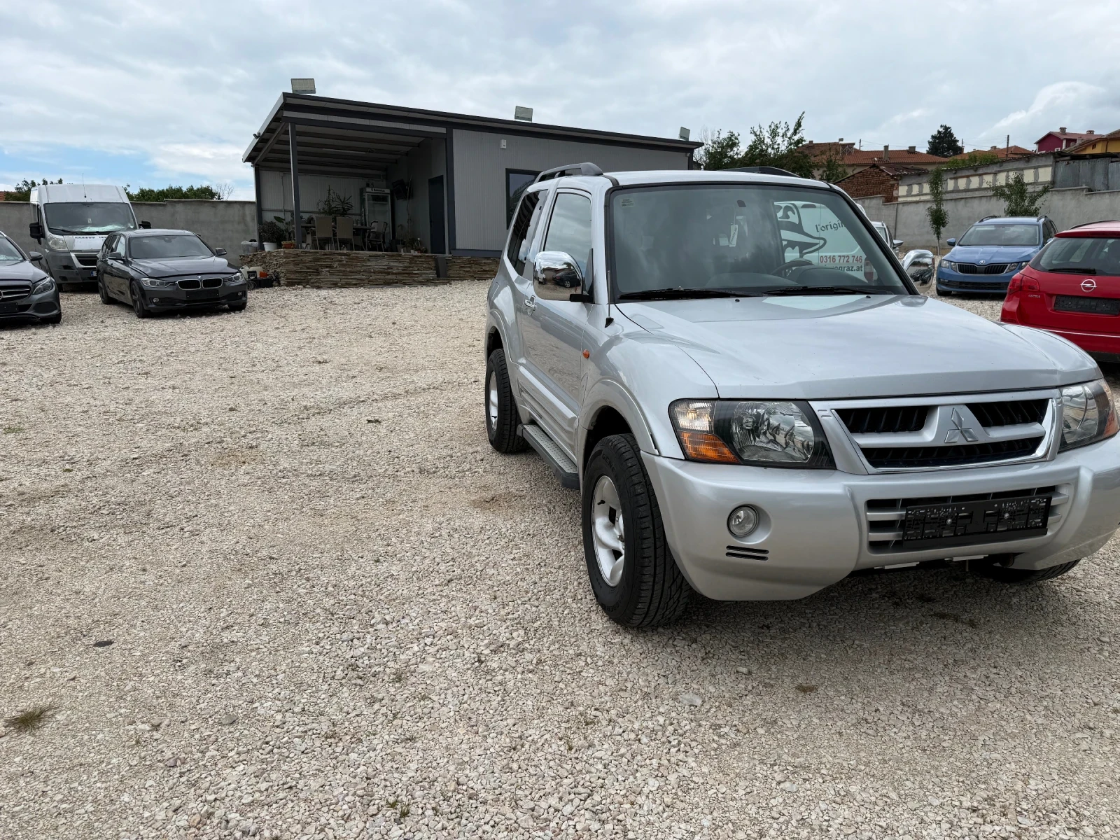 Mitsubishi Pajero 3.2DID-КЛИМА-ТЕГЛИЧ-АВТОМАТИК - изображение 8