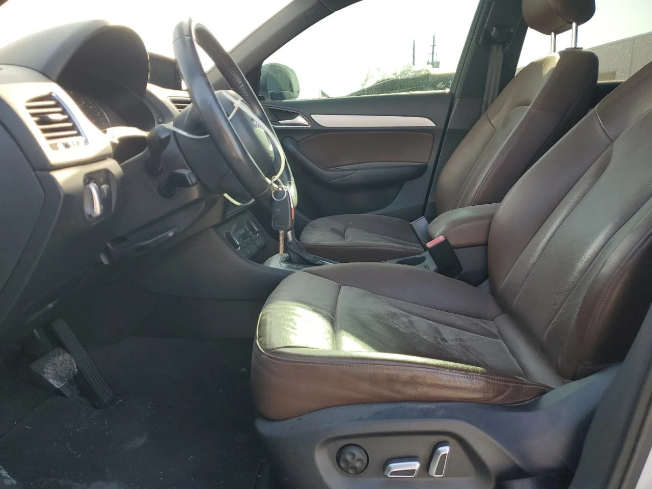Audi Q3 Premium / 2.0 TFSI / Кожа / Панорама / B&O / AUTO - изображение 7