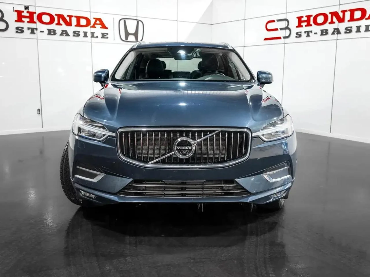 Volvo XC60 * INSCRIPTION* 360CAM* LANE ASSIST* PANO*  - изображение 2
