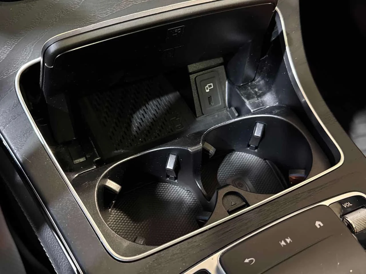 Mercedes-Benz GLC 300  CARFAX, снимка 15 - Автомобили и джипове - 53795467