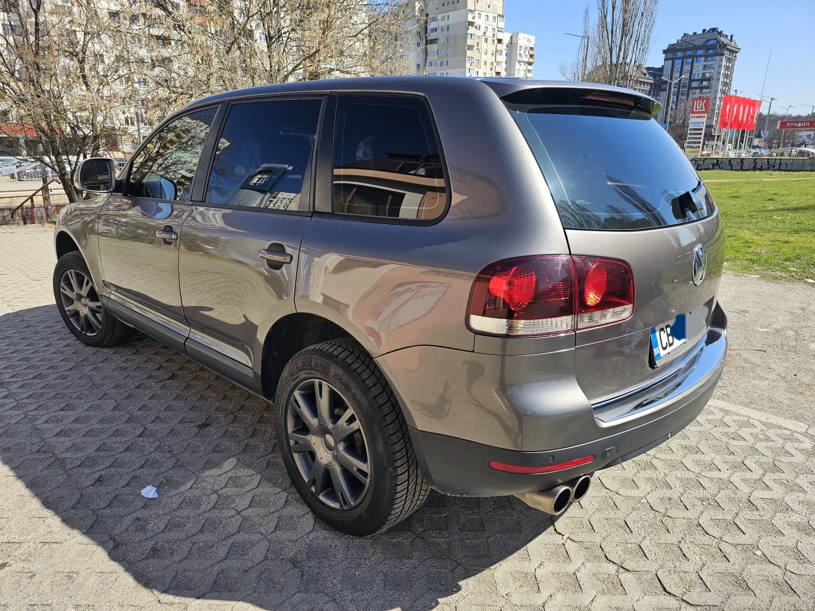 VW Touareg, снимка 3 - Автомобили и джипове - 53836531