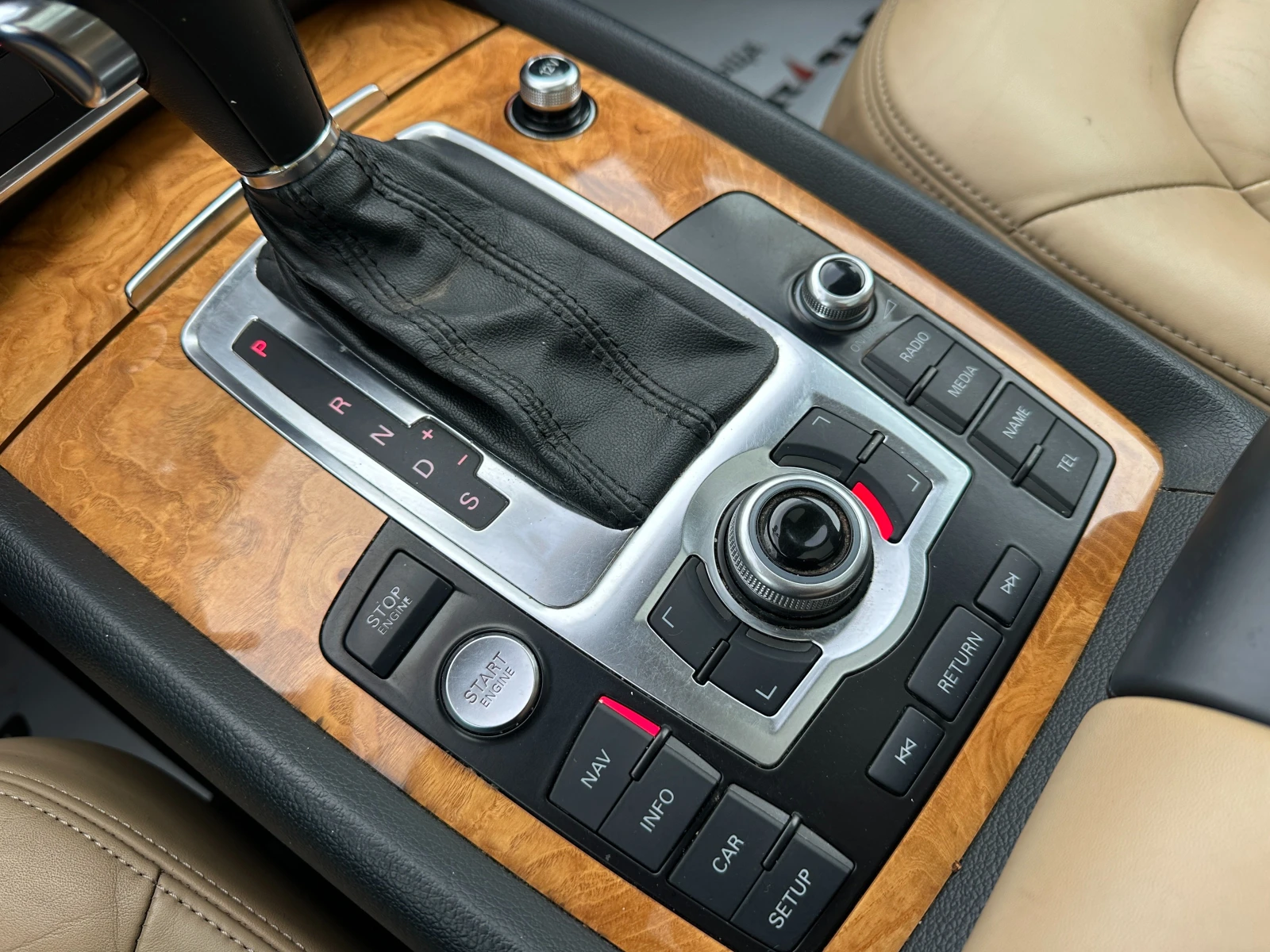 Audi Q7 3.6i 280 к.с./ГАРАНЦИЯ ОТ КЕНТАВЪР, снимка 14 - Автомобили и джипове - 54036884