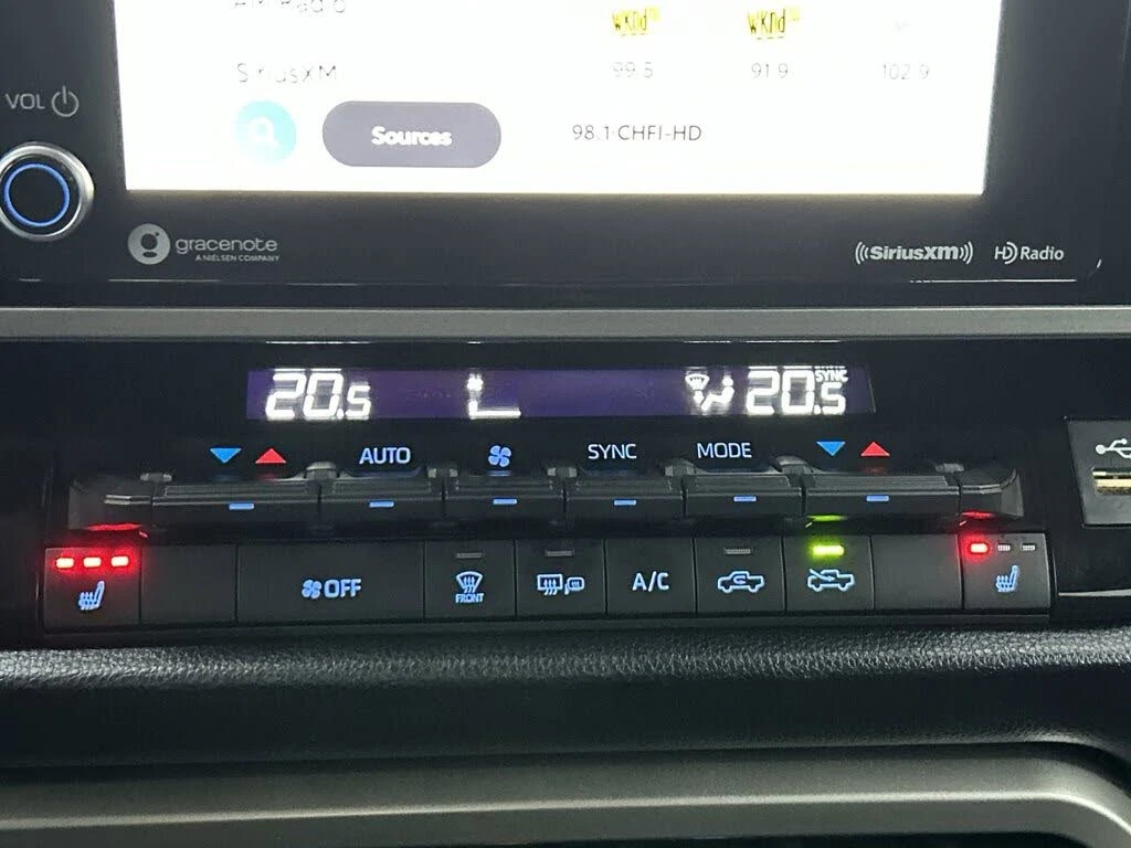 Toyota Tundra SR5 Double Cab 4WD, снимка 14 - Автомобили и джипове - 54356844