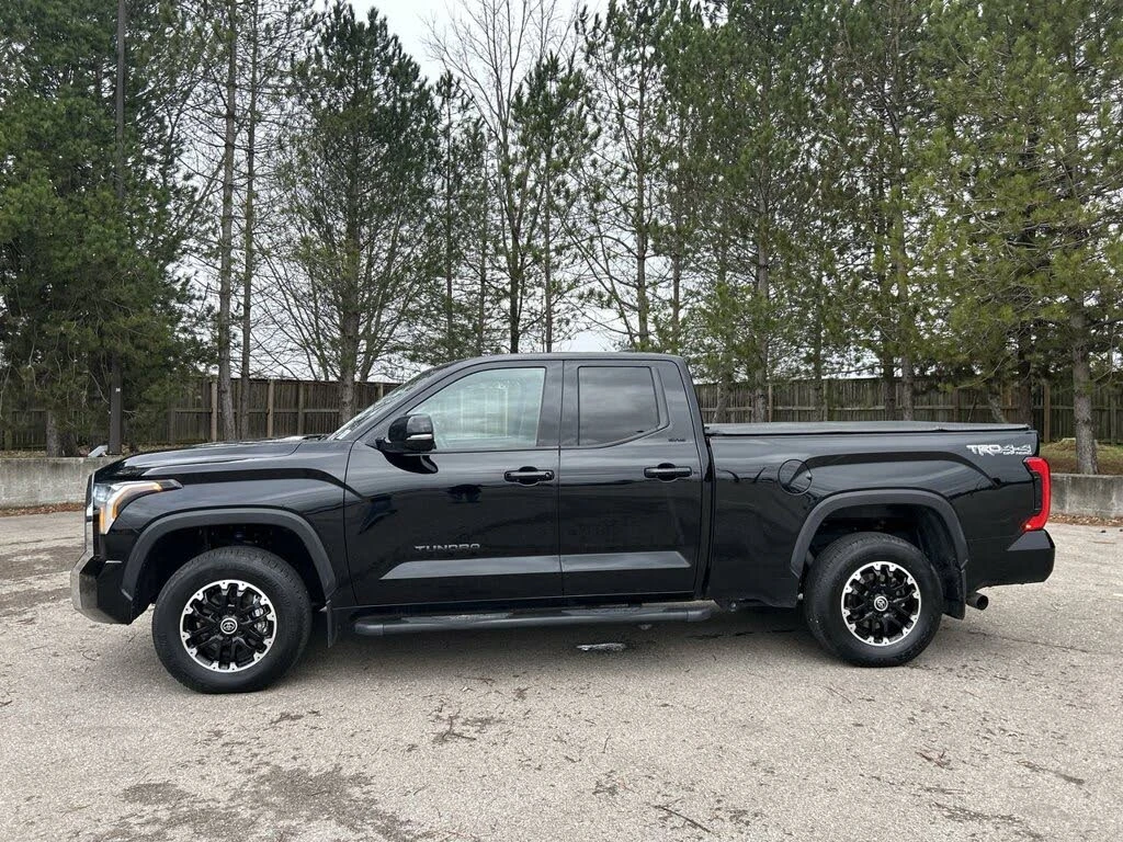 Toyota Tundra SR5 Double Cab 4WD, снимка 6 - Автомобили и джипове - 54356844