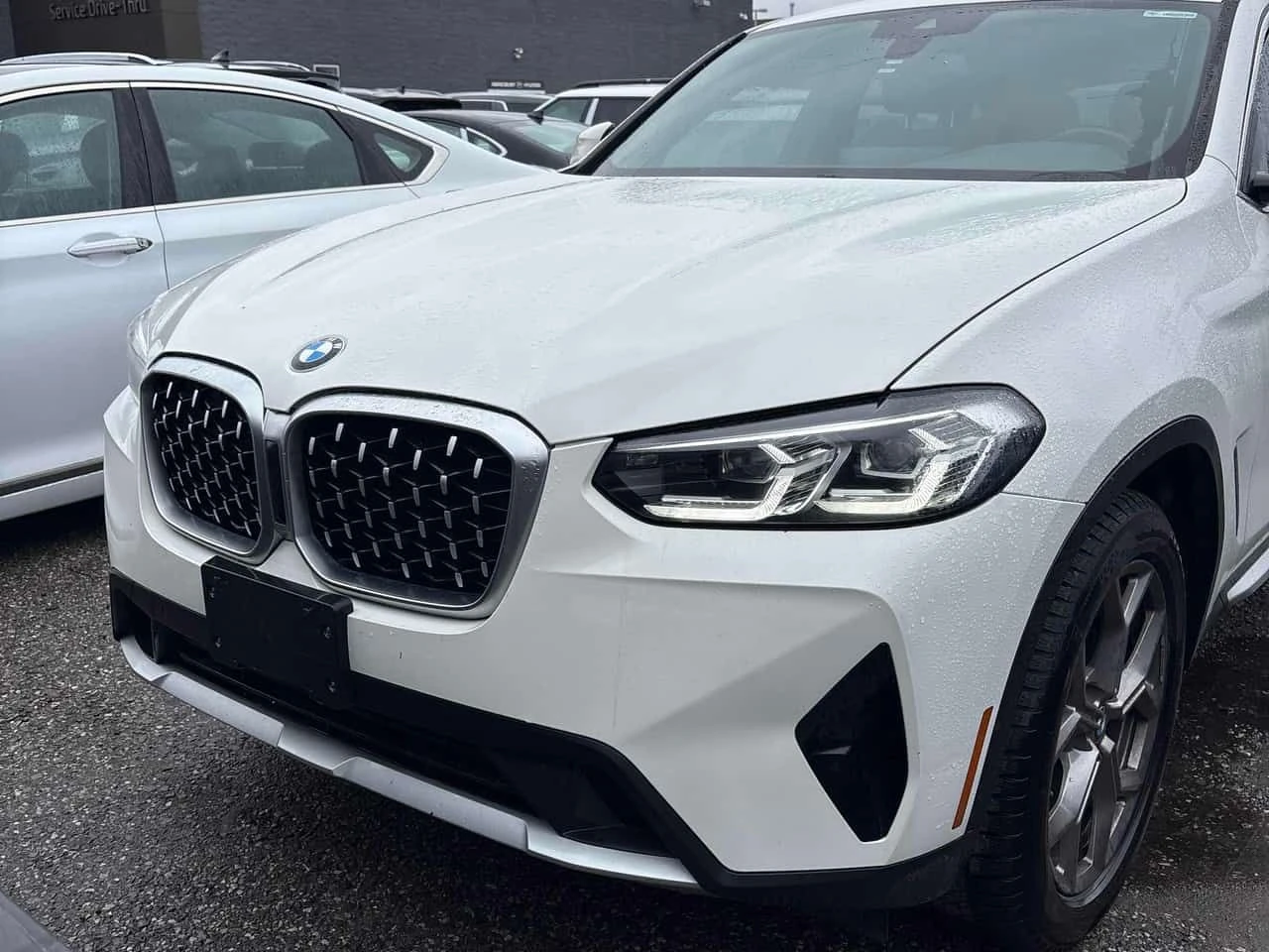 BMW X4 xDrive30i/ПАНОРАМА/ПОДГРЕВИ/ОТ ПРЕДСТАВИТЕЛСТВО, снимка 2 - Автомобили и джипове - 54581488