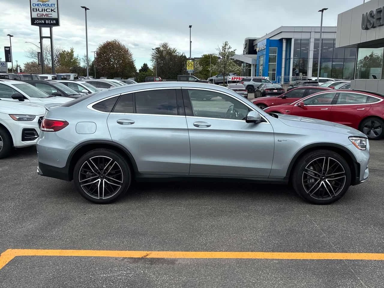 Mercedes-Benz GLC 43 AMG | CARFAX | БЕЗ ПЪРВОНАЧАЛНА ВНОСКА, снимка 5 - Автомобили и джипове - 55179865