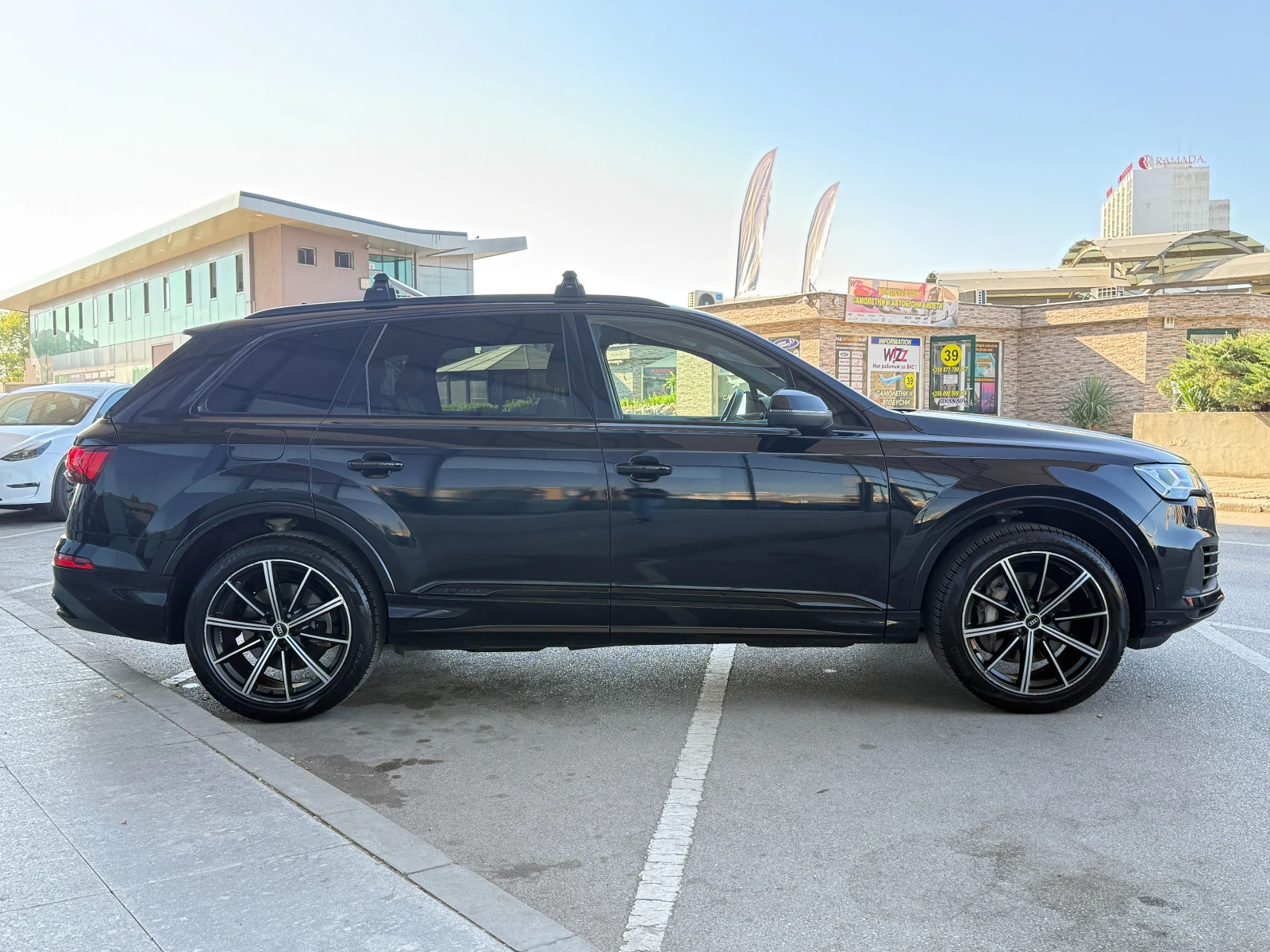 Audi Q7 6 МЕСЕЦА ГАРАНЦИЯ/55TFSI 340к.с. Реални Километри!, снимка 5 - Автомобили и джипове - 55692557