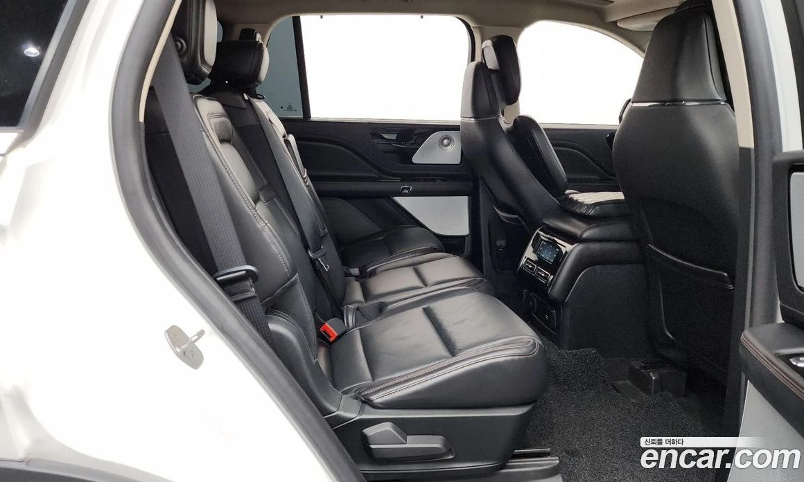 Lincoln Aviator 3.0 Reserve  AWD, снимка 12 - Автомобили и джипове - 56123118