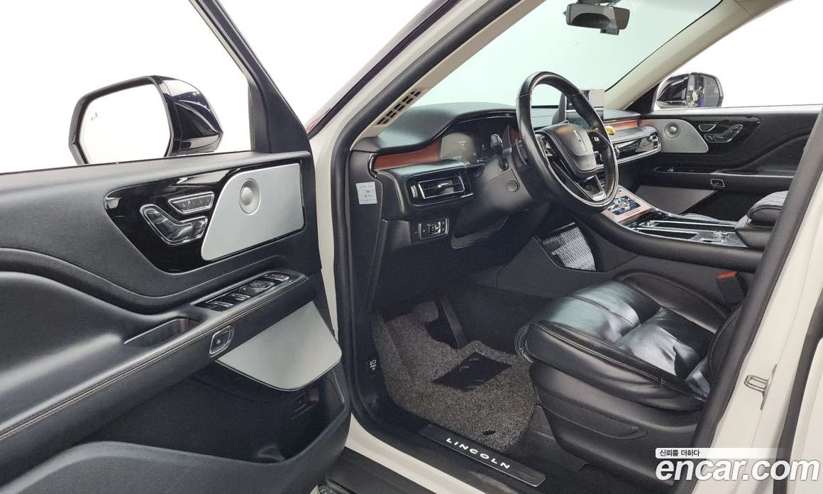 Lincoln Aviator 3.0 Reserve  AWD, снимка 10 - Автомобили и джипове - 56123118