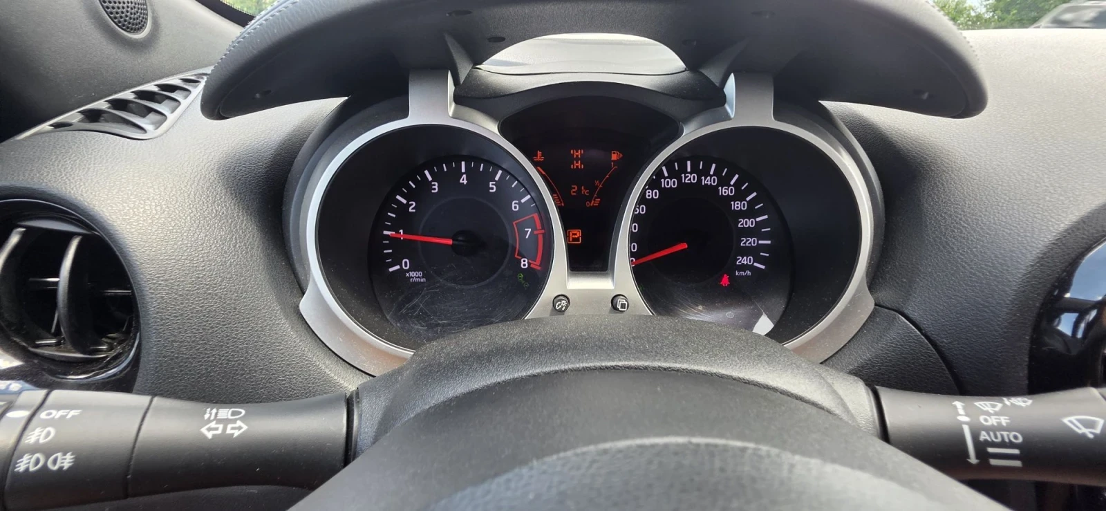 Nissan Juke 1.6 i-4?4-Tekna Edition-190 hp-RS, снимка 15 - Автомобили и джипове - 56233990