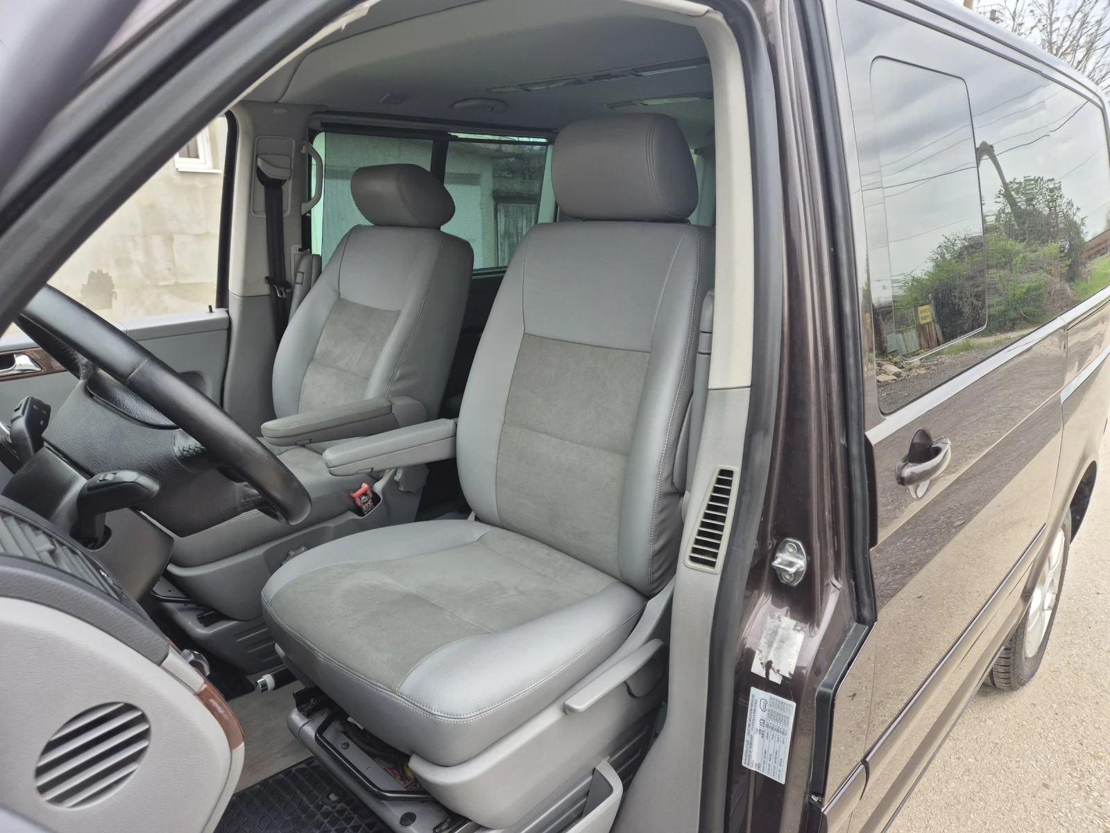 VW Multivan 2.5TDI 4MOTION  - изображение 9