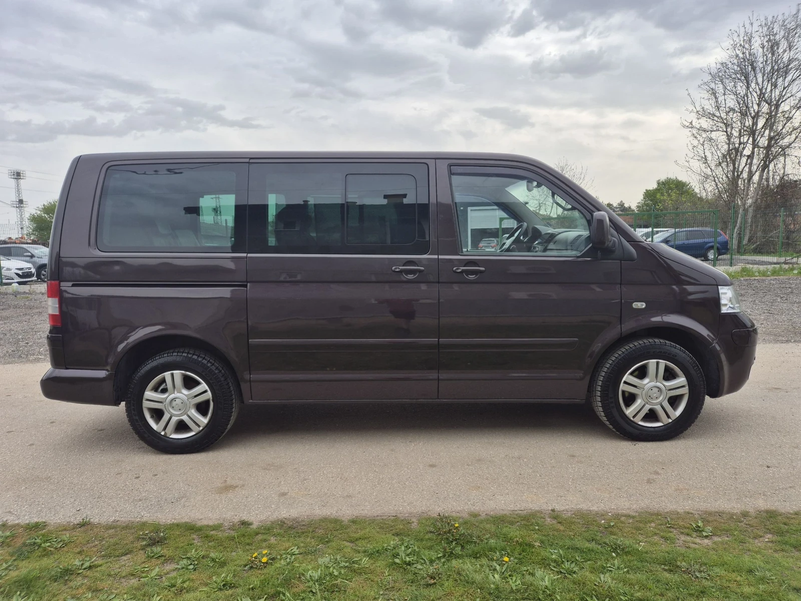 VW Multivan 2.5TDI 4MOTION  - изображение 4