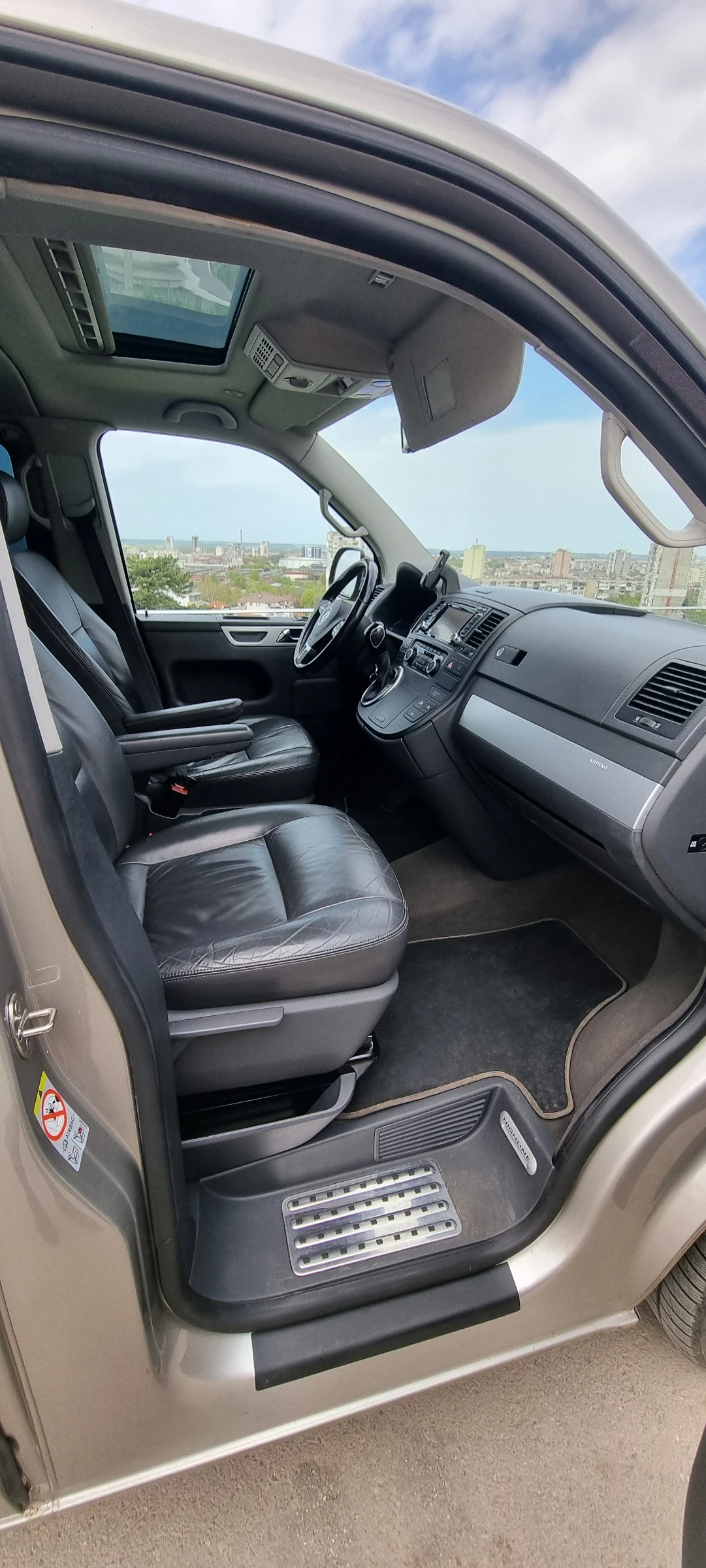 VW Multivan Внос Швейцария HighLine 2.0, 4х4, 180 к.с - изображение 10