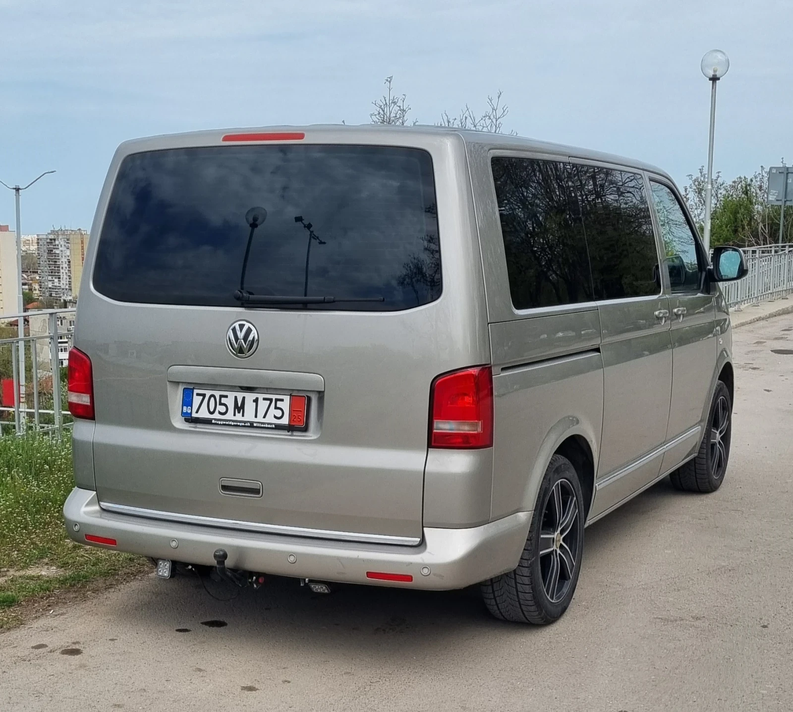 VW Multivan Внос Швейцария HighLine 2.0, 4х4, 180 к.с - изображение 4