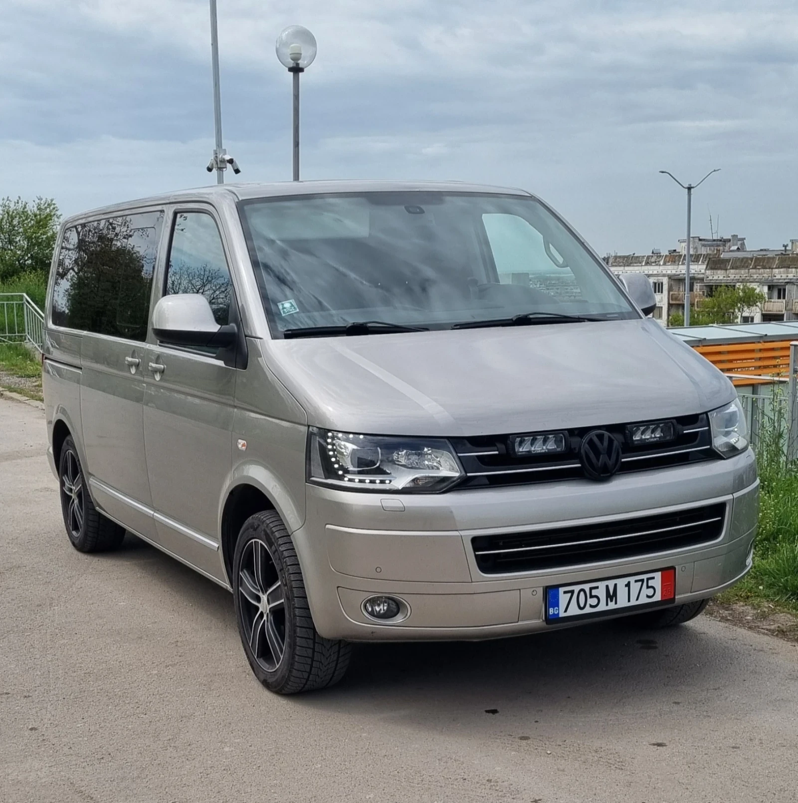 VW Multivan Внос Швейцария HighLine 2.0, 4х4, 180 к.с - изображение 2