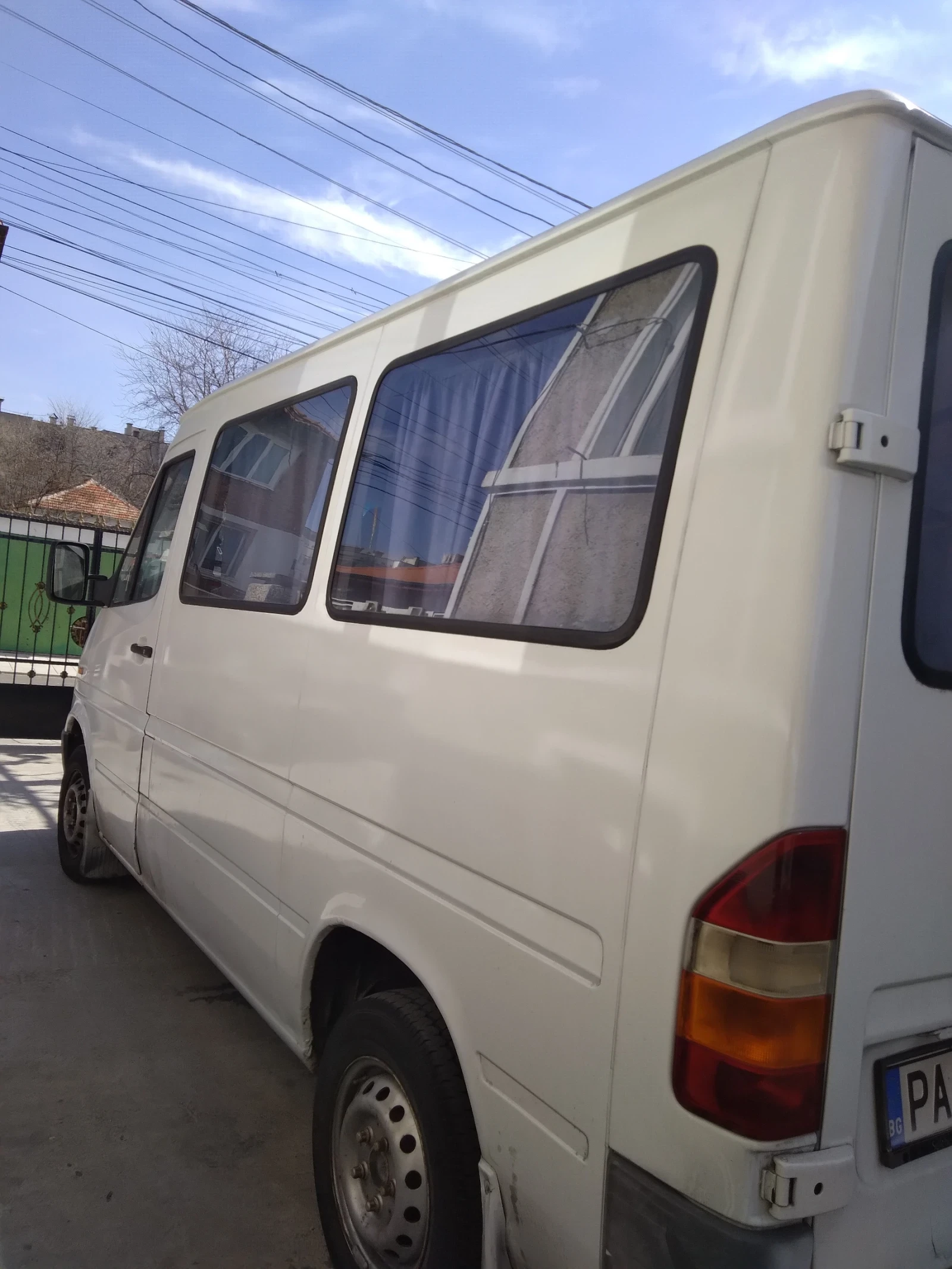 Mercedes-Benz Sprinter 212