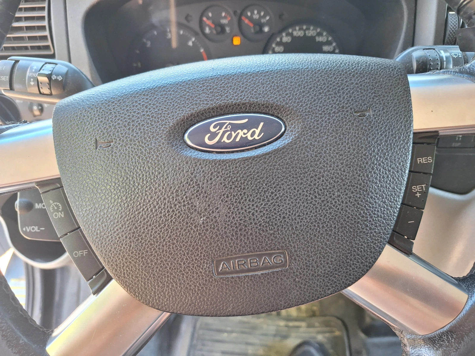 Ford Transit 2.0 TDI, снимка 10 - Бусове и автобуси - 55097375