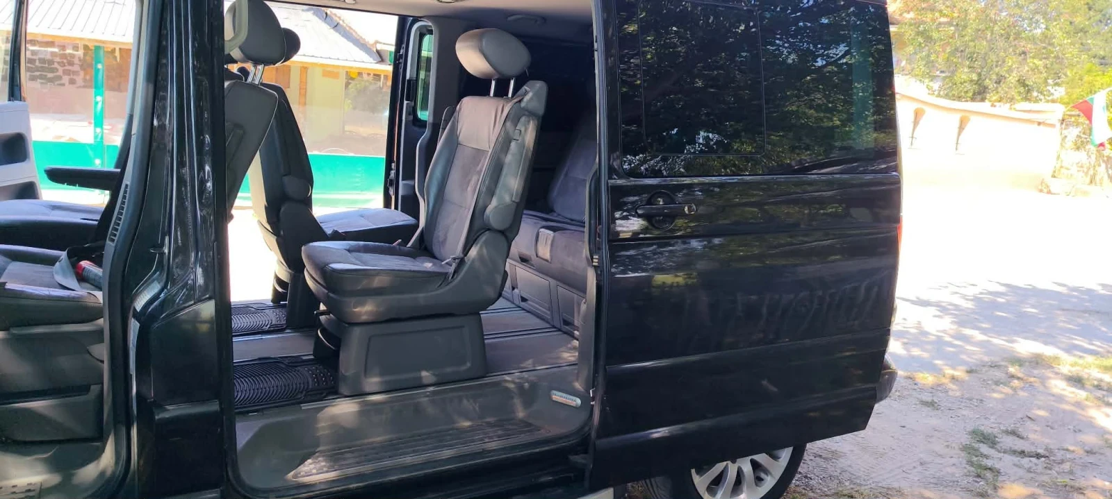 VW Multivan, снимка 13 - Бусове и автобуси - 56132041
