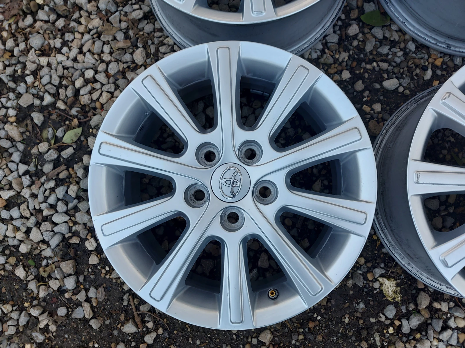   Toyota Auris | Mobile.bg   3