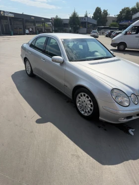 Mercedes-Benz E 220, снимка 3