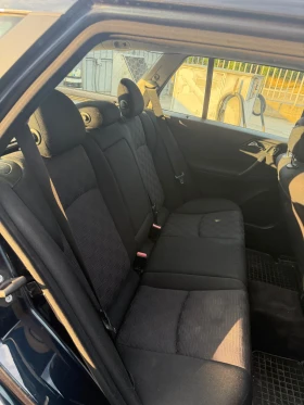 Mercedes-Benz C 200, снимка 9
