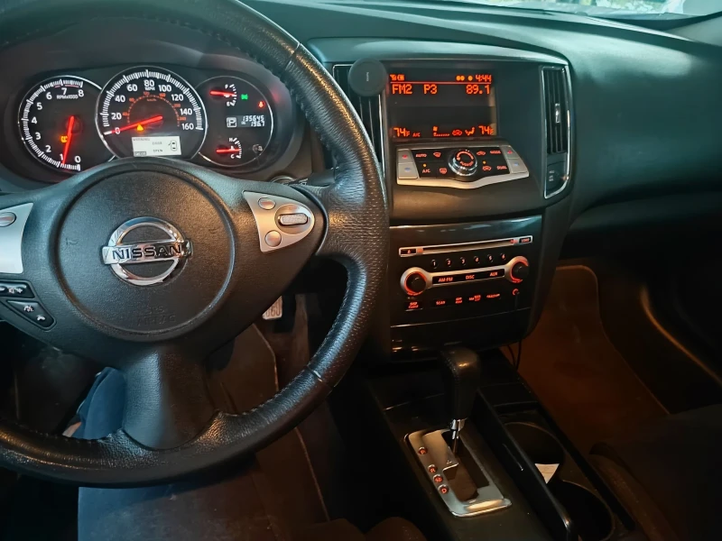 Nissan Maxima, снимка 7 - Автомобили и джипове - 48985884