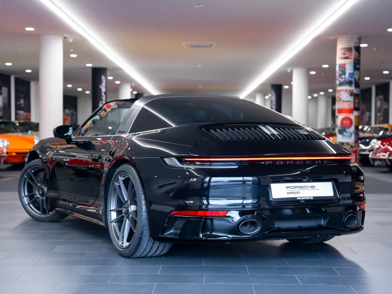 Porsche 911 TARGA4 GTS 50 Years Porsche Design Edition (992 I), снимка 2 - Автомобили и джипове - 48906144