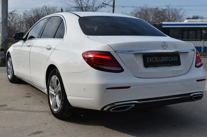 Mercedes-Benz E 200, снимка 4 - Автомобили и джипове - 48906611