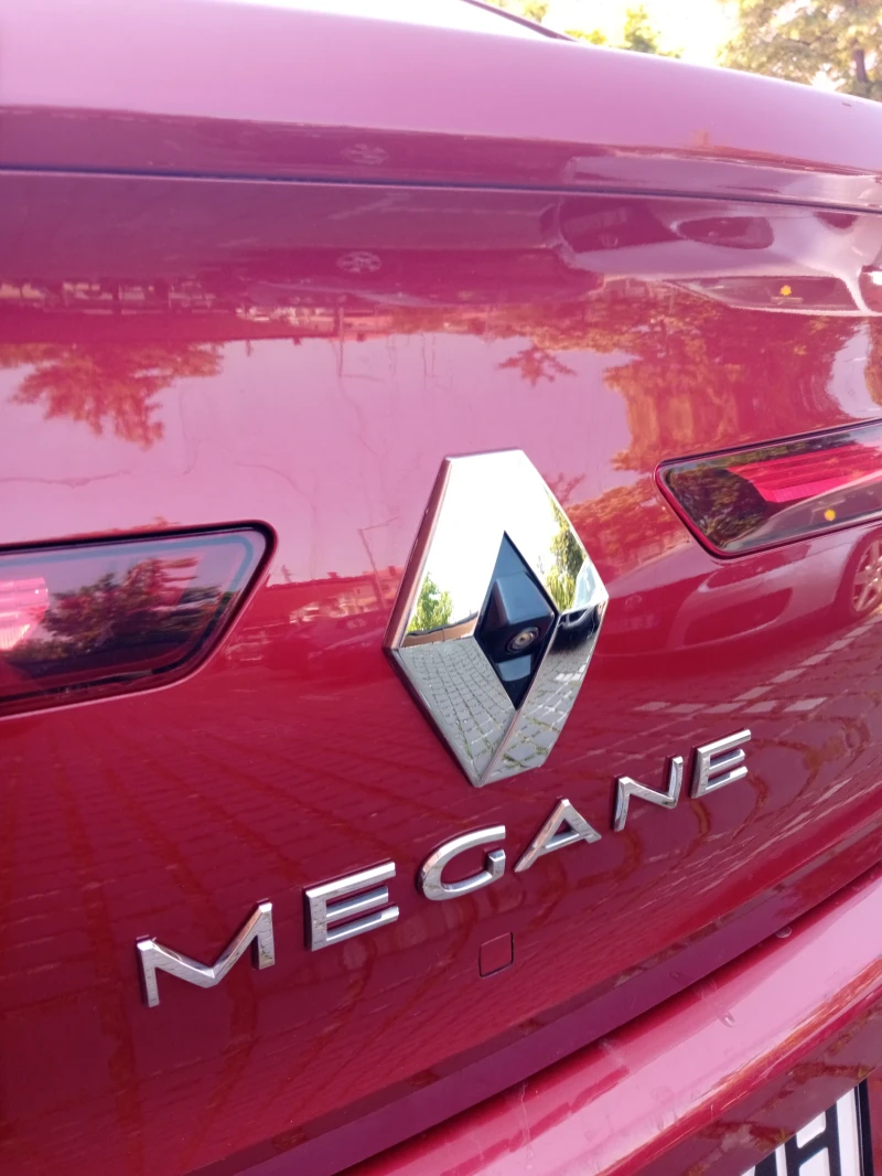 Renault Megane 1.2 TCE всички екстри, снимка 3 - Автомобили и джипове - 50592115