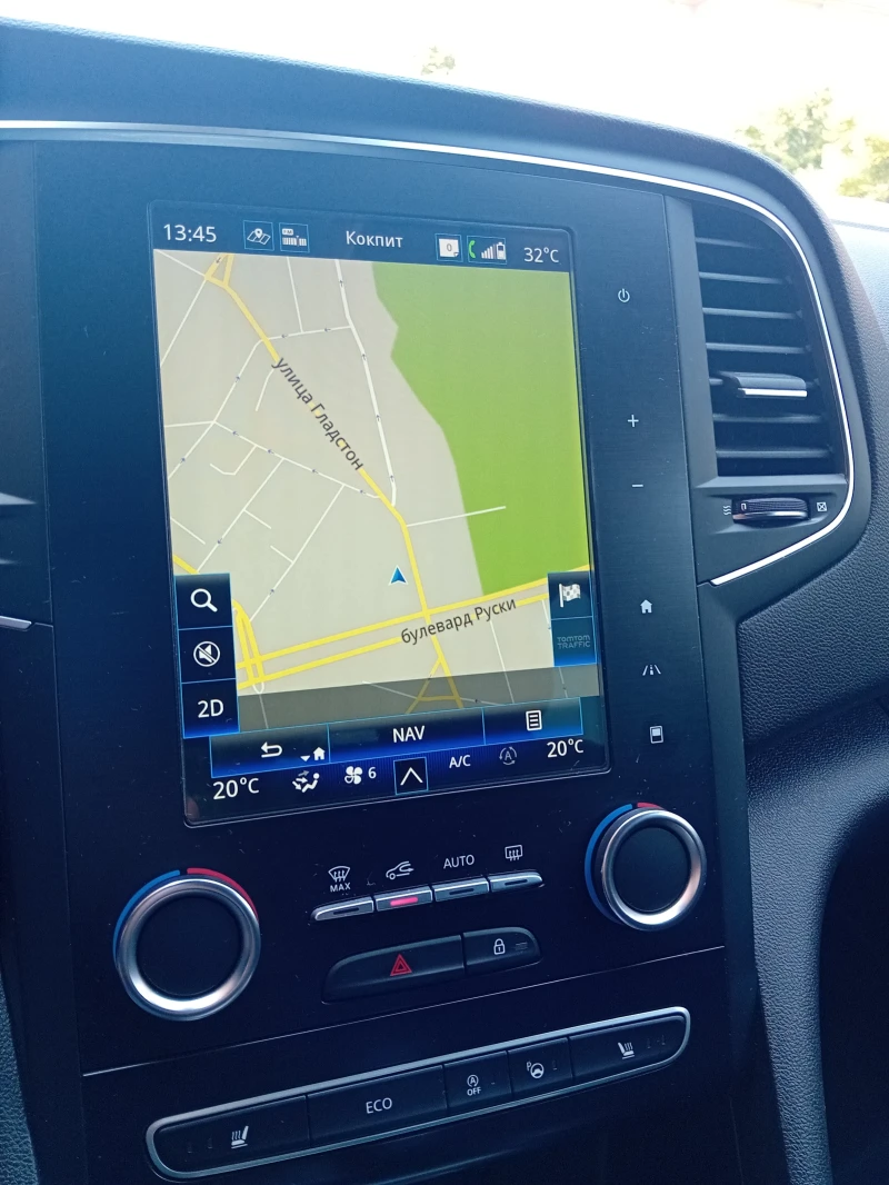 Renault Megane 1.2 TCE всички екстри, снимка 9 - Автомобили и джипове - 50592115