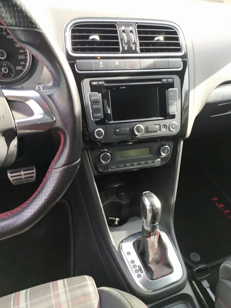 VW Polo 1.4, снимка 7 - Автомобили и джипове - 52067241