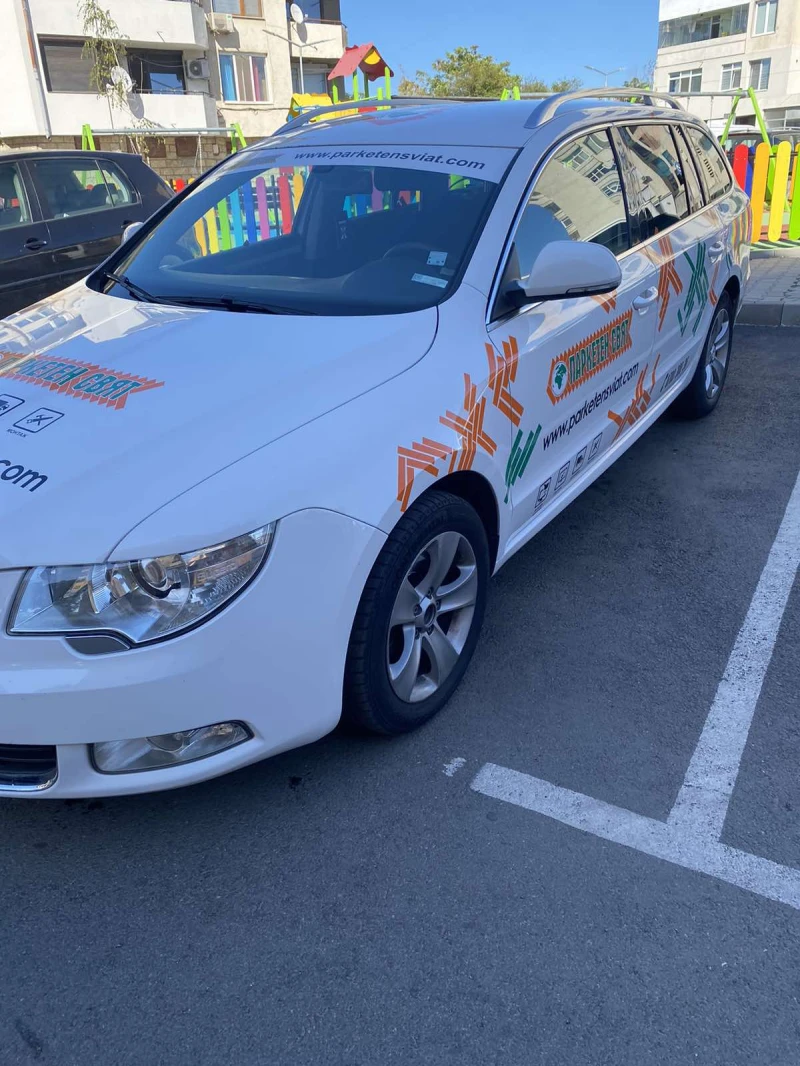 Skoda Superb, снимка 7 - Автомобили и джипове - 52195327