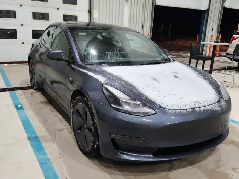 Tesla Model 3 * Long Range * CARFAX * БЕЗ ПЪРВОНАЧАЛНА ВНОСКА, снимка 2 - Автомобили и джипове - 52777129