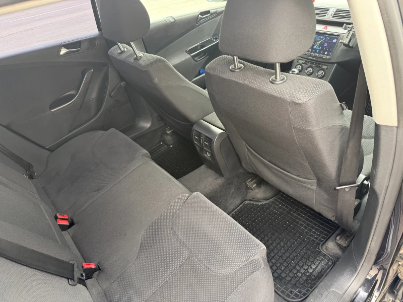 VW Passat 1.9 TDI ОБСЛУЖЕНА, снимка 8 - Автомобили и джипове - 53049976