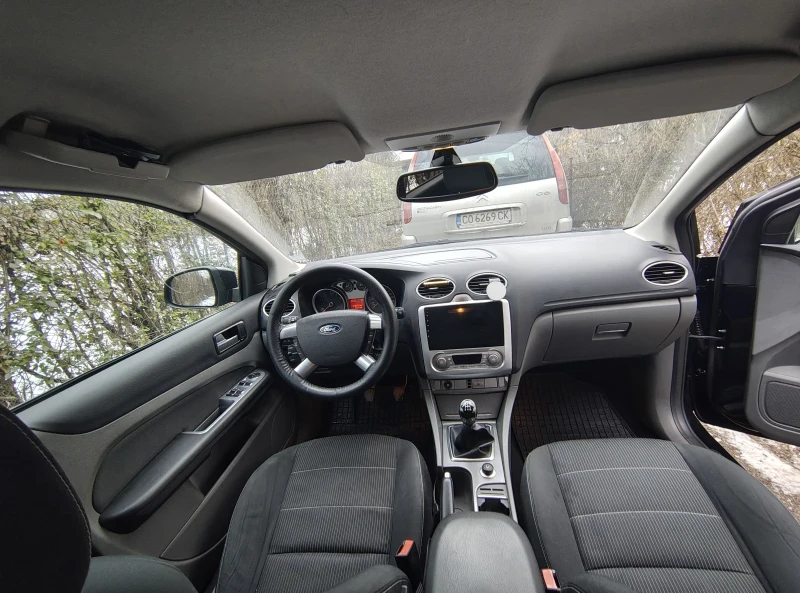 Ford Focus 2.0 i LPG, снимка 9 - Автомобили и джипове - 53374793