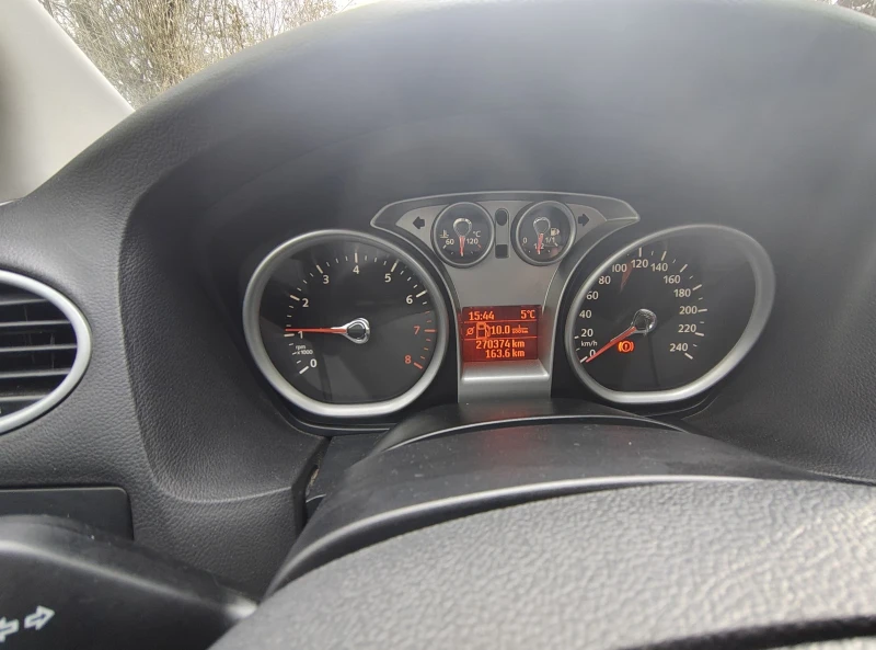 Ford Focus 2.0 i LPG, снимка 11 - Автомобили и джипове - 53374793