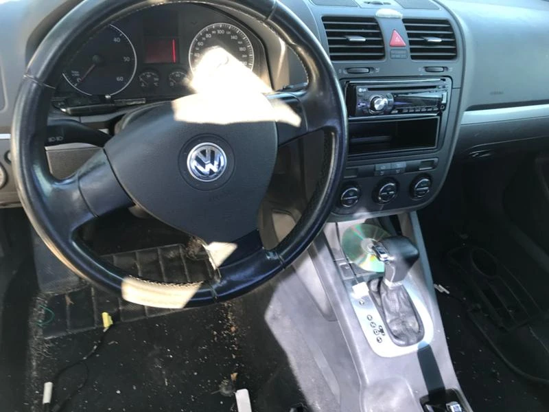 VW Golf 4/4 на части 1.9-2.0, снимка 5 - Автомобили и джипове - 26888662