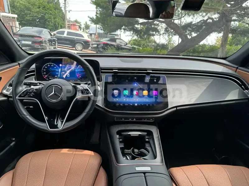 Mercedes-Benz E 200 AVANTGARDE | LIMITED, снимка 7 - Автомобили и джипове - 55826238